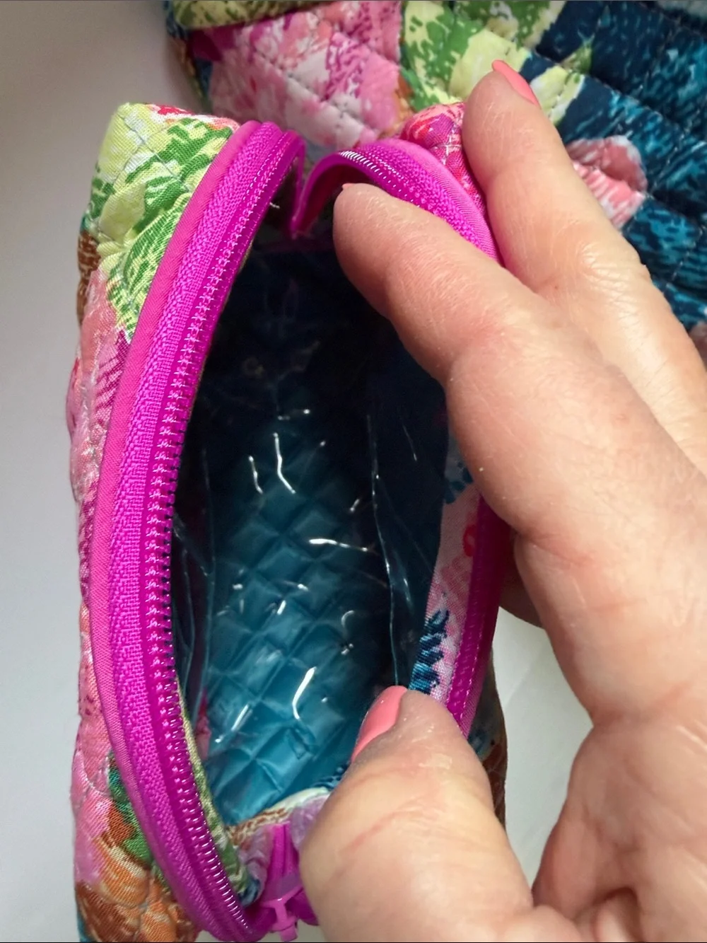 Vera Bradley selling bags